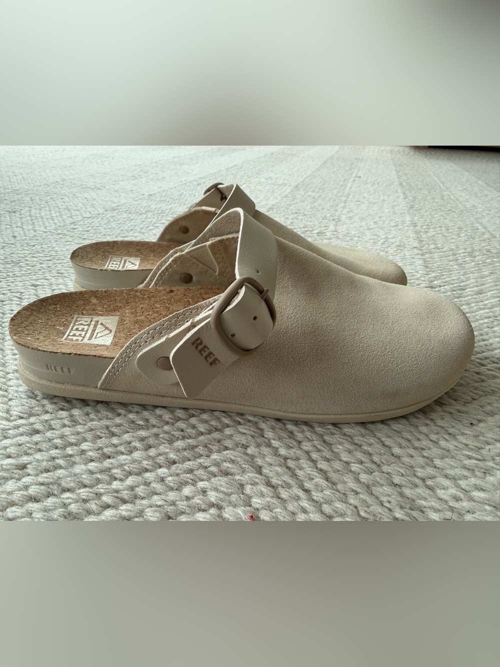 Reef Taupe Beige Suede Slip-On Mule Clog sz 7
